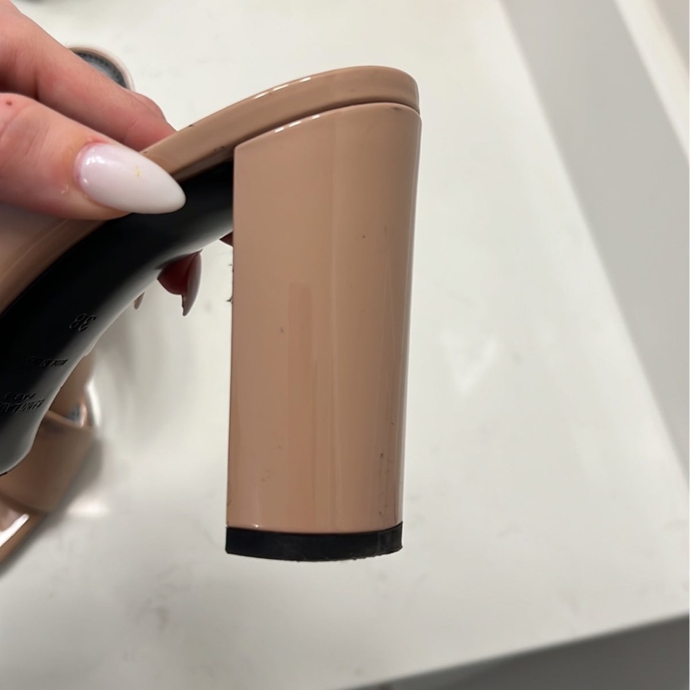 YSL heels - Picture 5 of 5